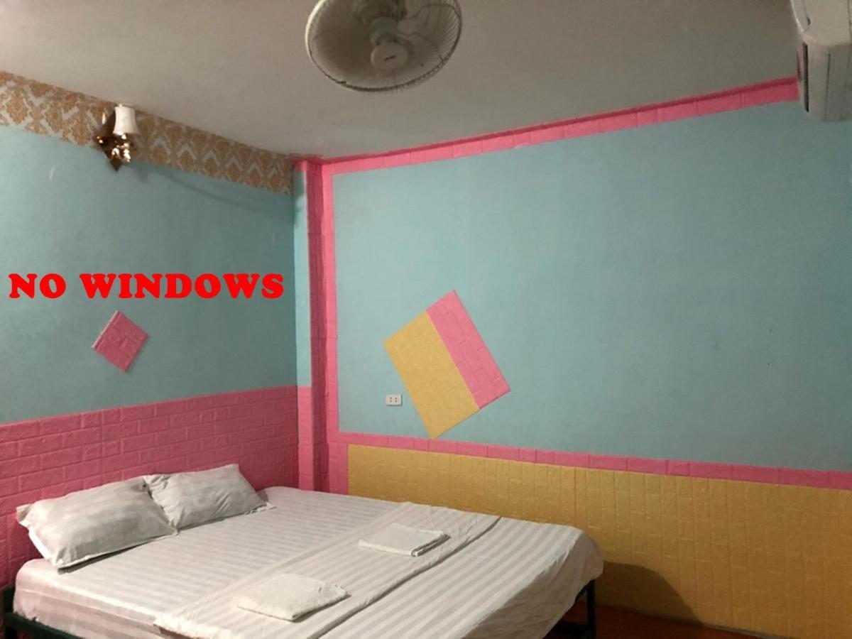 Army Barracks Guesthouse Ванг-Виенг Экстерьер фото